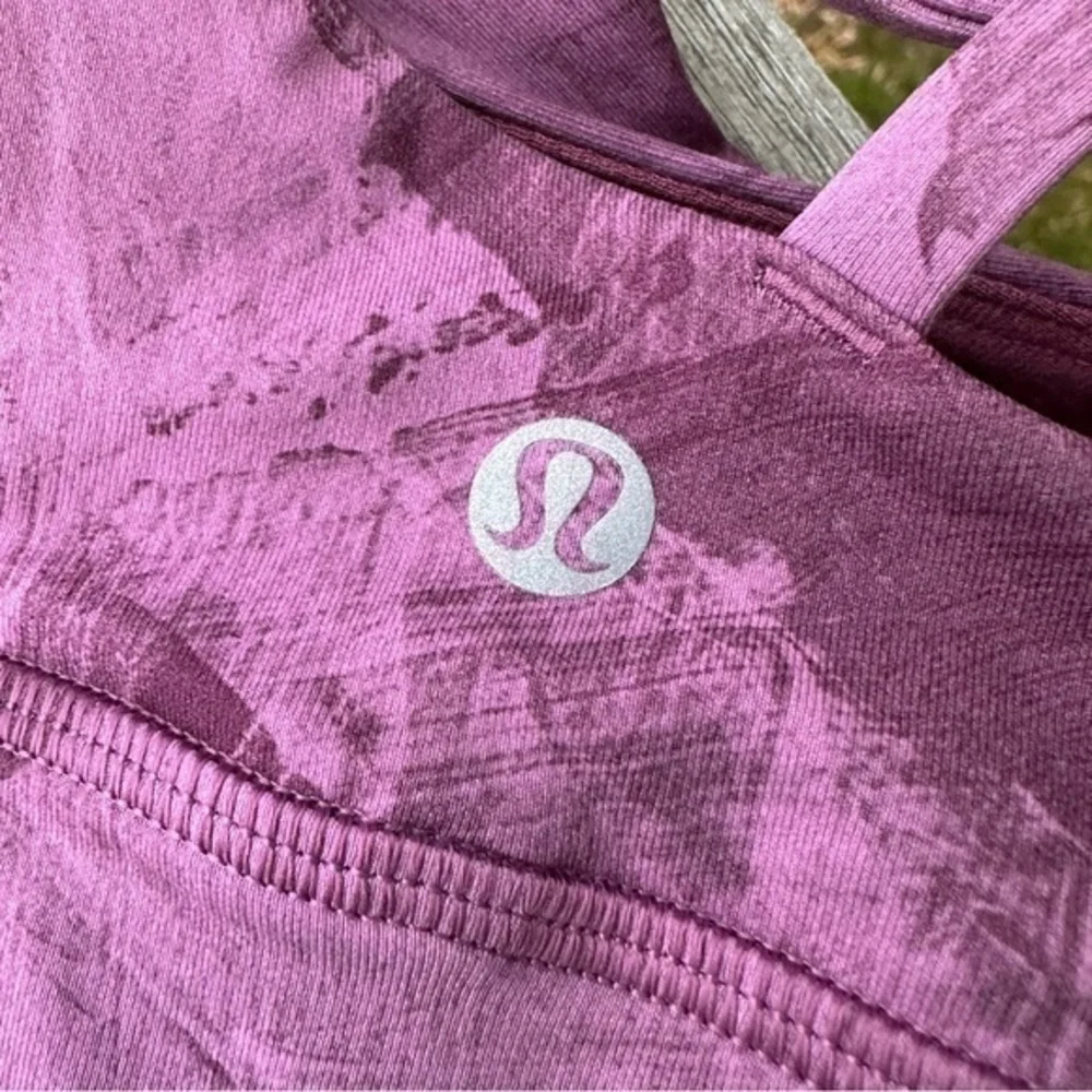 lululemon Energy Bra (Size 2)‎